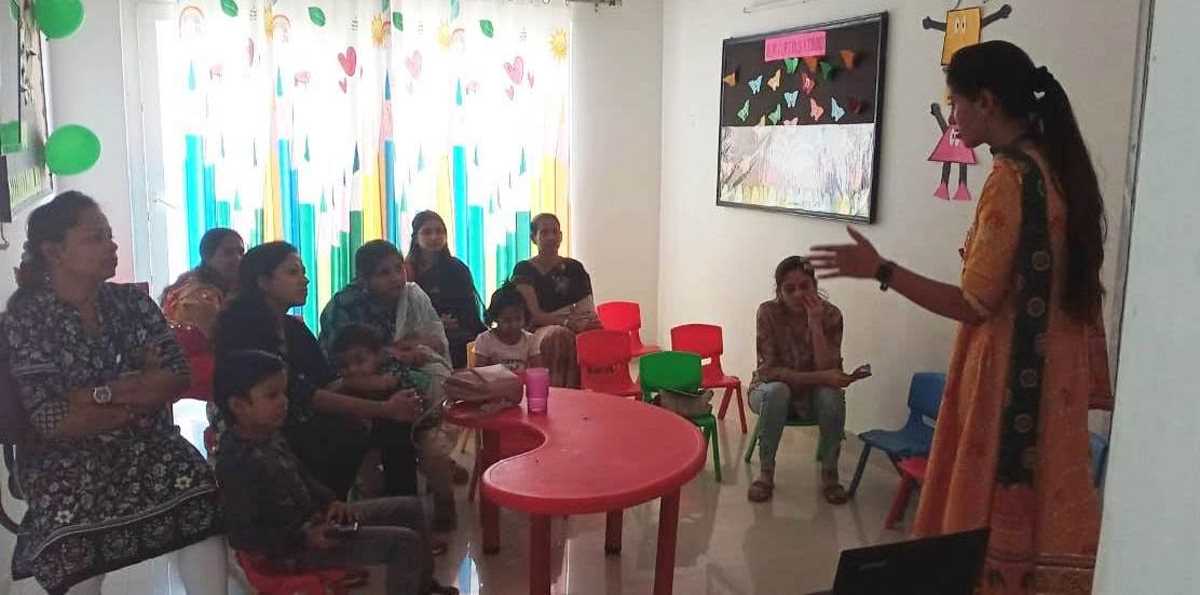 कार्यशाला में बच्चों के सार्वभौमिक विकास के लिए अभिभावकों को किया जागरुक कार्यशाला में बच्चों के सार्वभौमिक विकास के लिए अभिभावकों को किया जागरुक